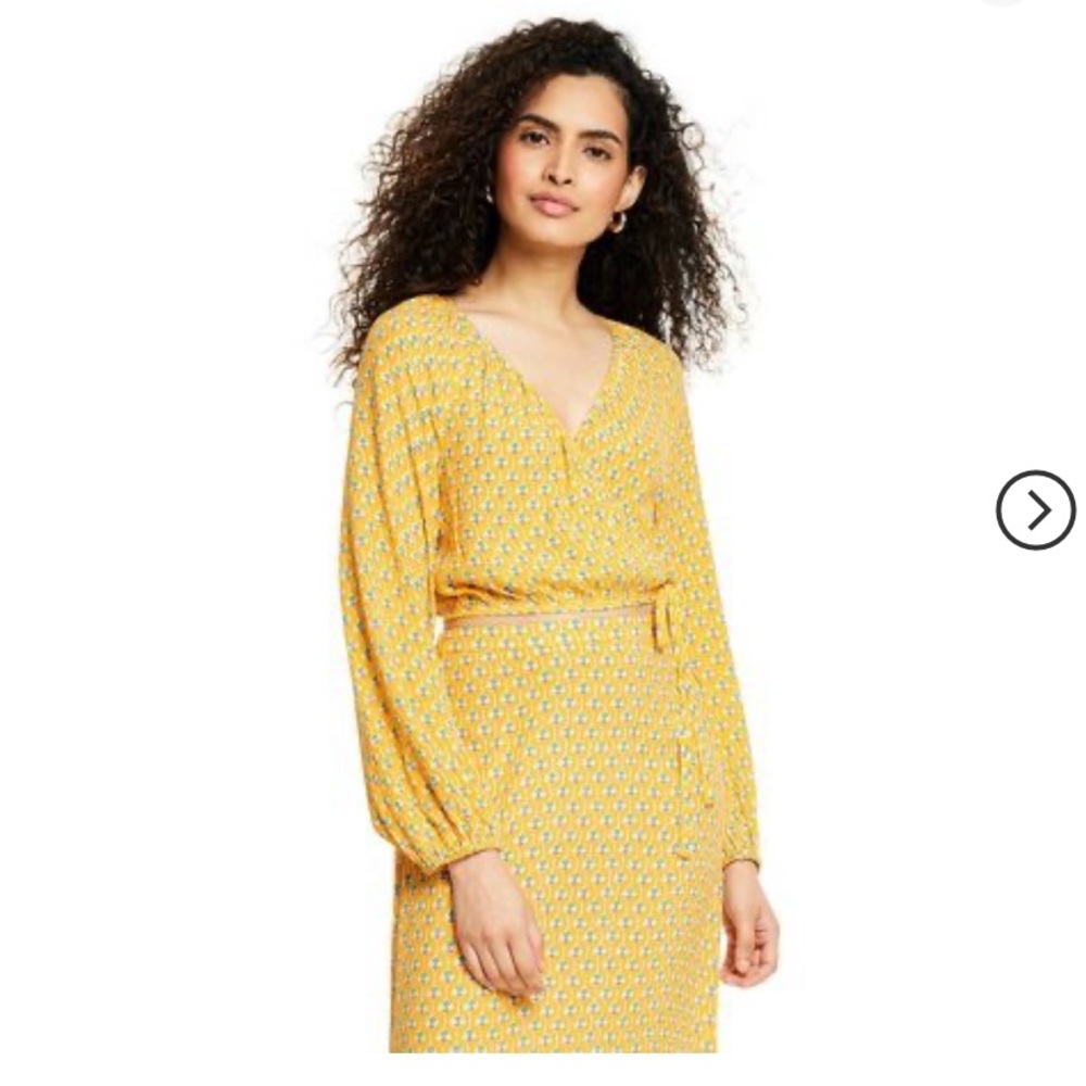 Yellow target x rhode top